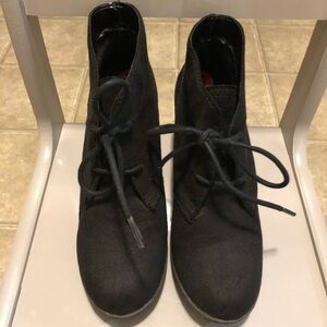 White Mountain Black Ankle Booties